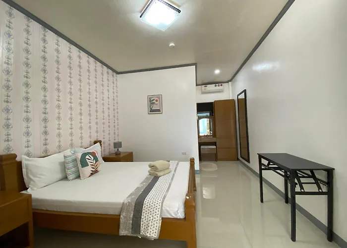 Elen -malapascua Island- Aircon Room2 Malapascua