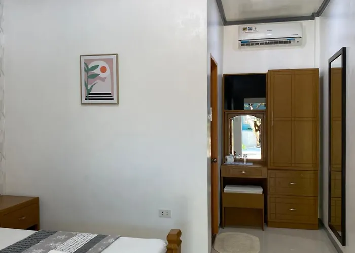Elen -malapascua Island- Aircon Room2 Malapascua